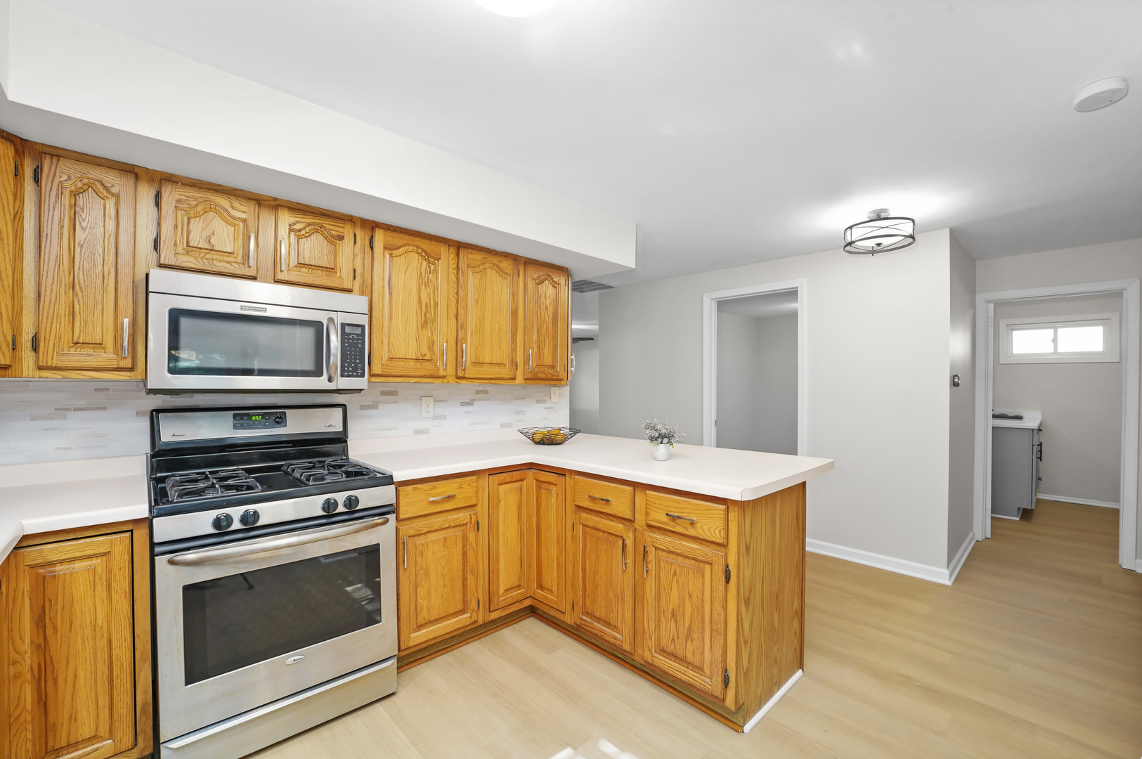 28608 W Parkview Drive, Island Lake, IL 60042
