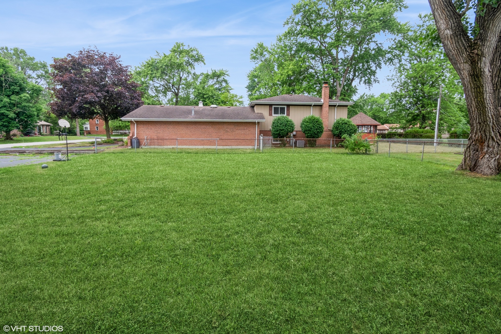 18730 Oak Avenue, Lansing, IL 60438