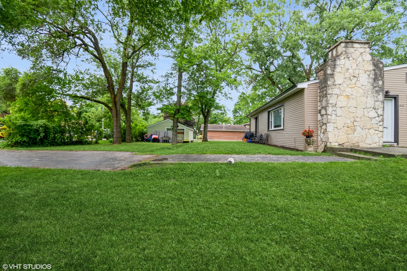 18730 Oak Avenue, Lansing, IL 60438