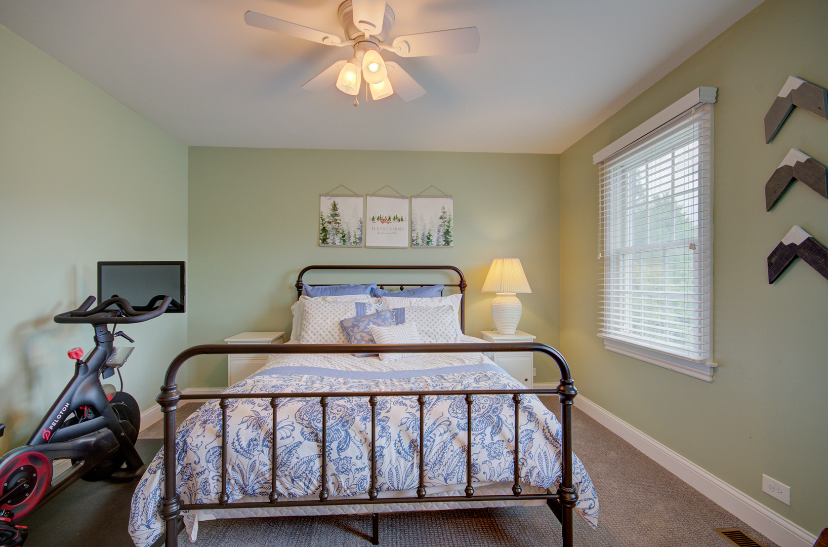 712 Stonebridge Road, Frankfort, IL 60423