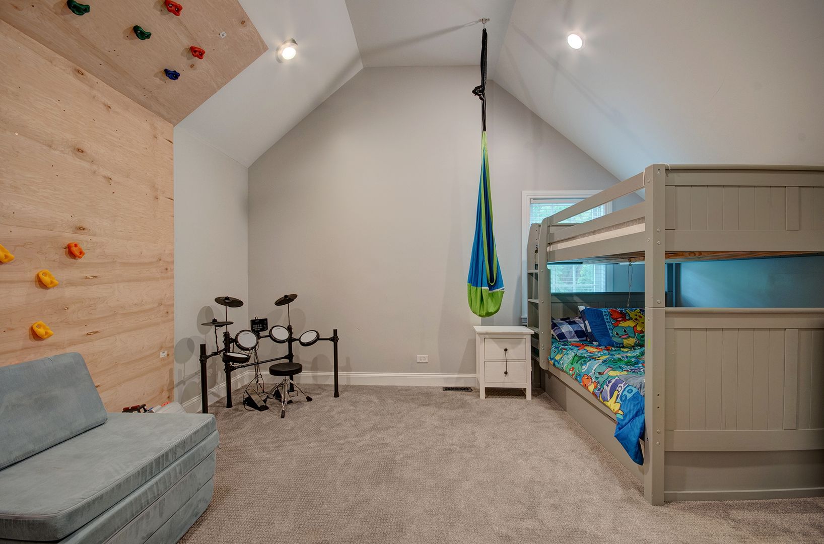 712 Stonebridge Road, Frankfort, IL 60423