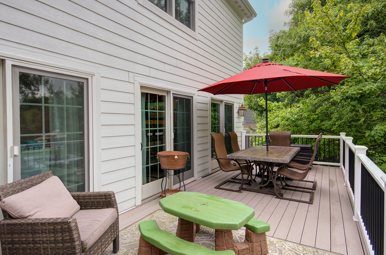 712 Stonebridge Road, Frankfort, IL 60423