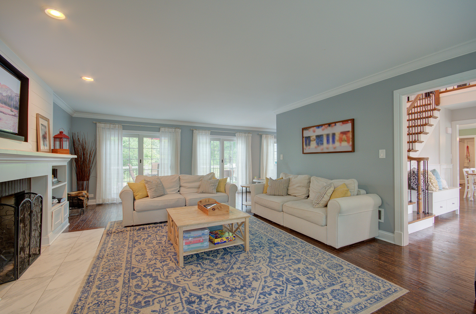 712 Stonebridge Road, Frankfort, IL 60423