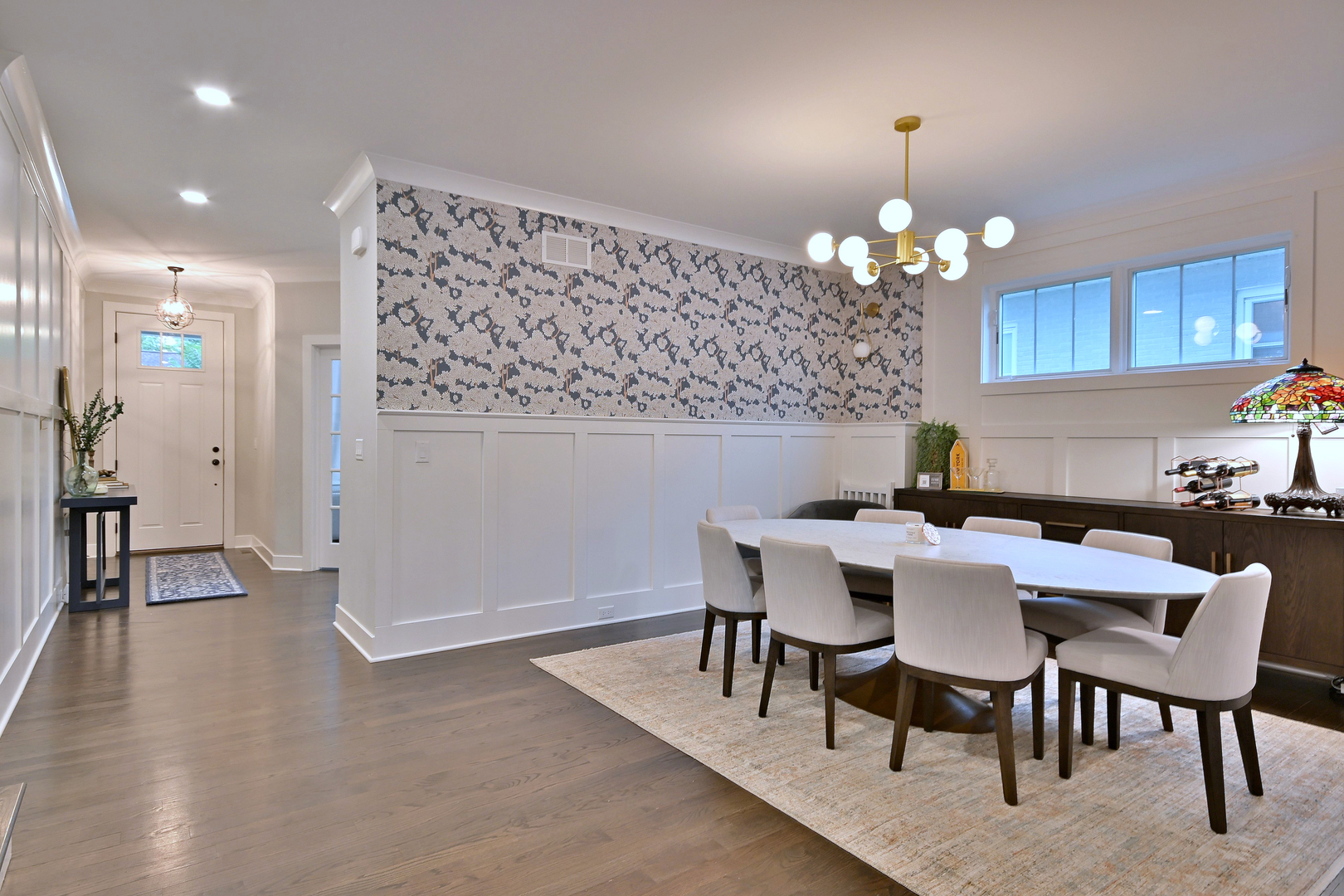 662 S Parkside Avenue, Elmhurst, IL 60126