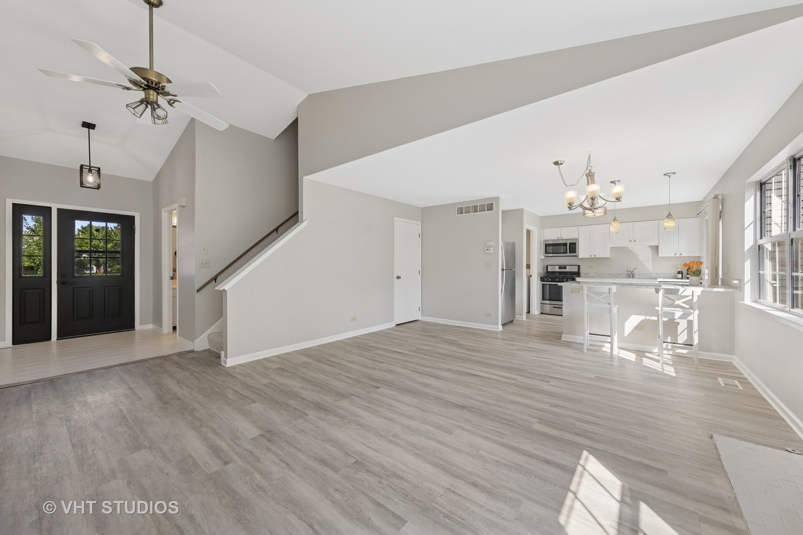 6522 stair Street, Downers Grove, IL 60516