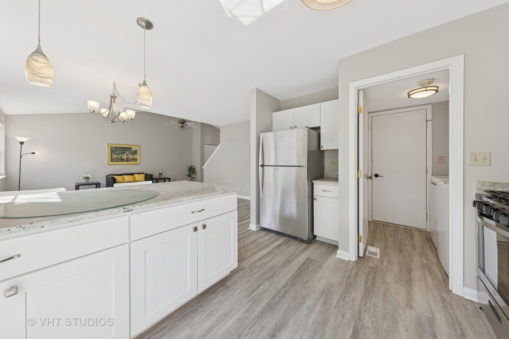 6522 stair Street, Downers Grove, IL 60516