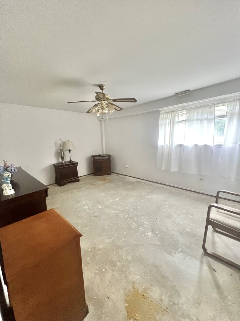18400 Cherry Creek Drive #105, Homewood, IL 60430