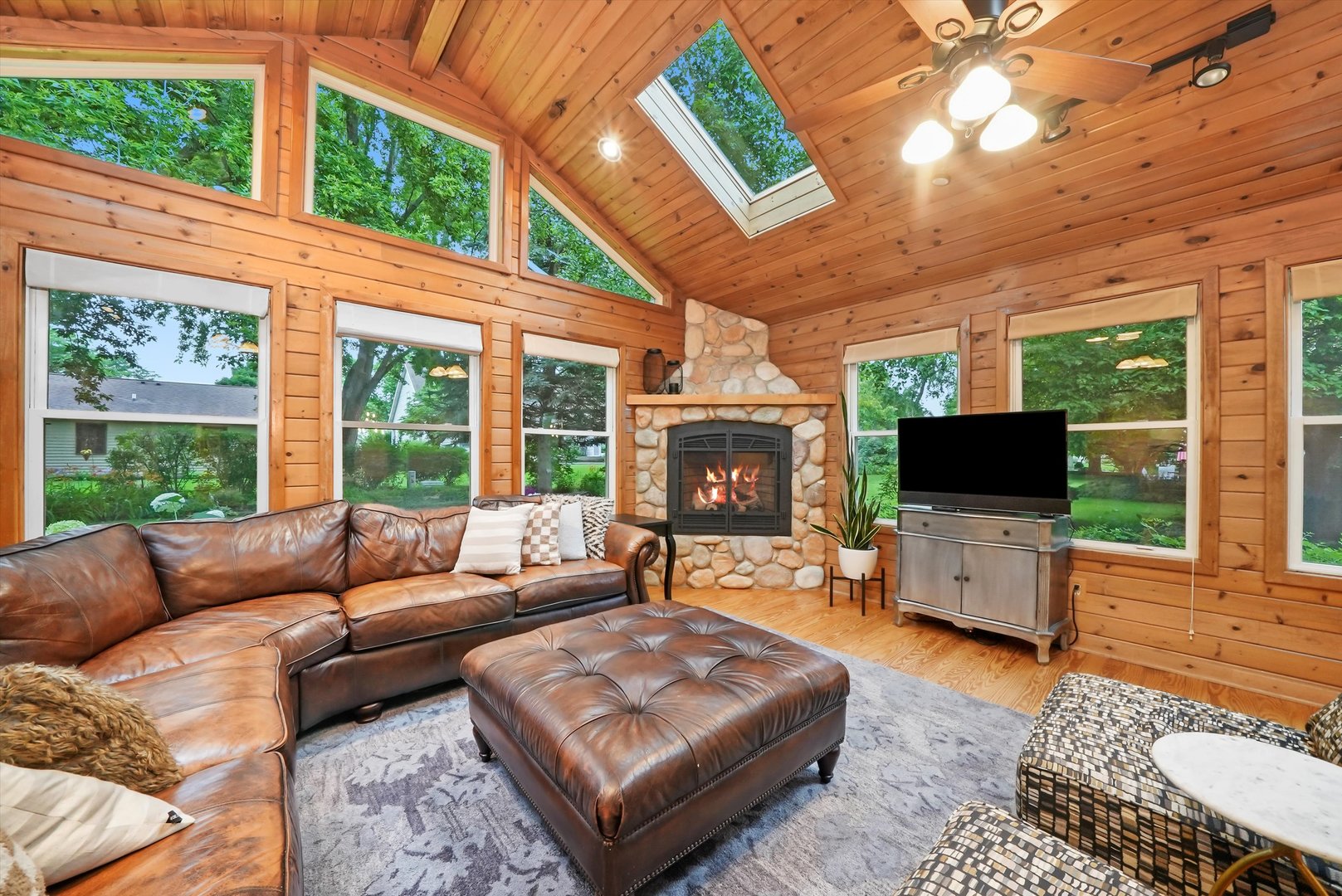 3721 Brighton Place, McHenry, IL 60050