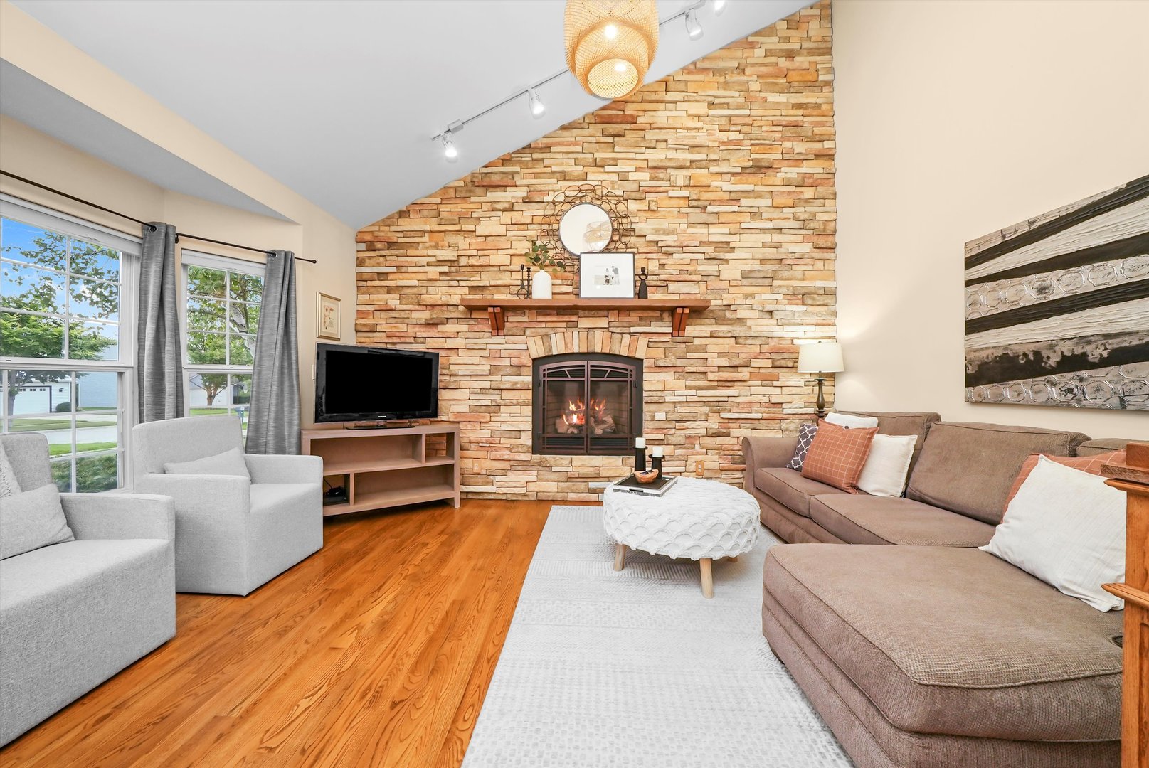 3721 Brighton Place, McHenry, IL 60050