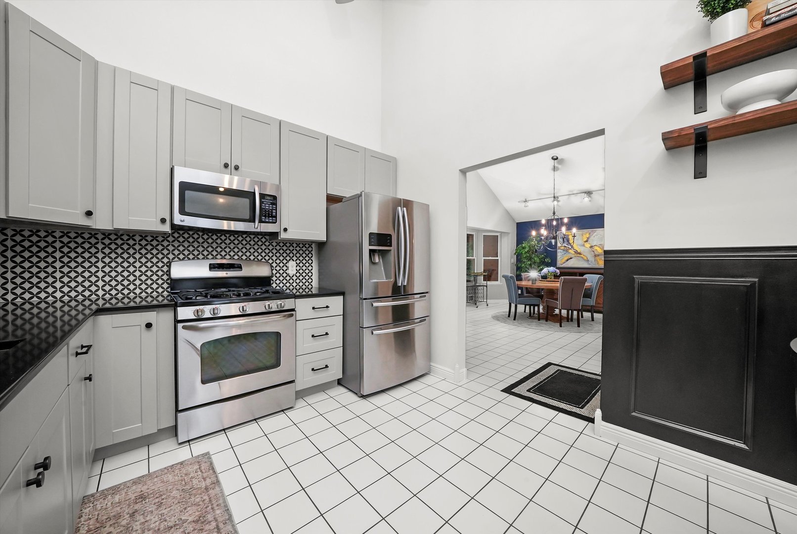 3721 Brighton Place, McHenry, IL 60050