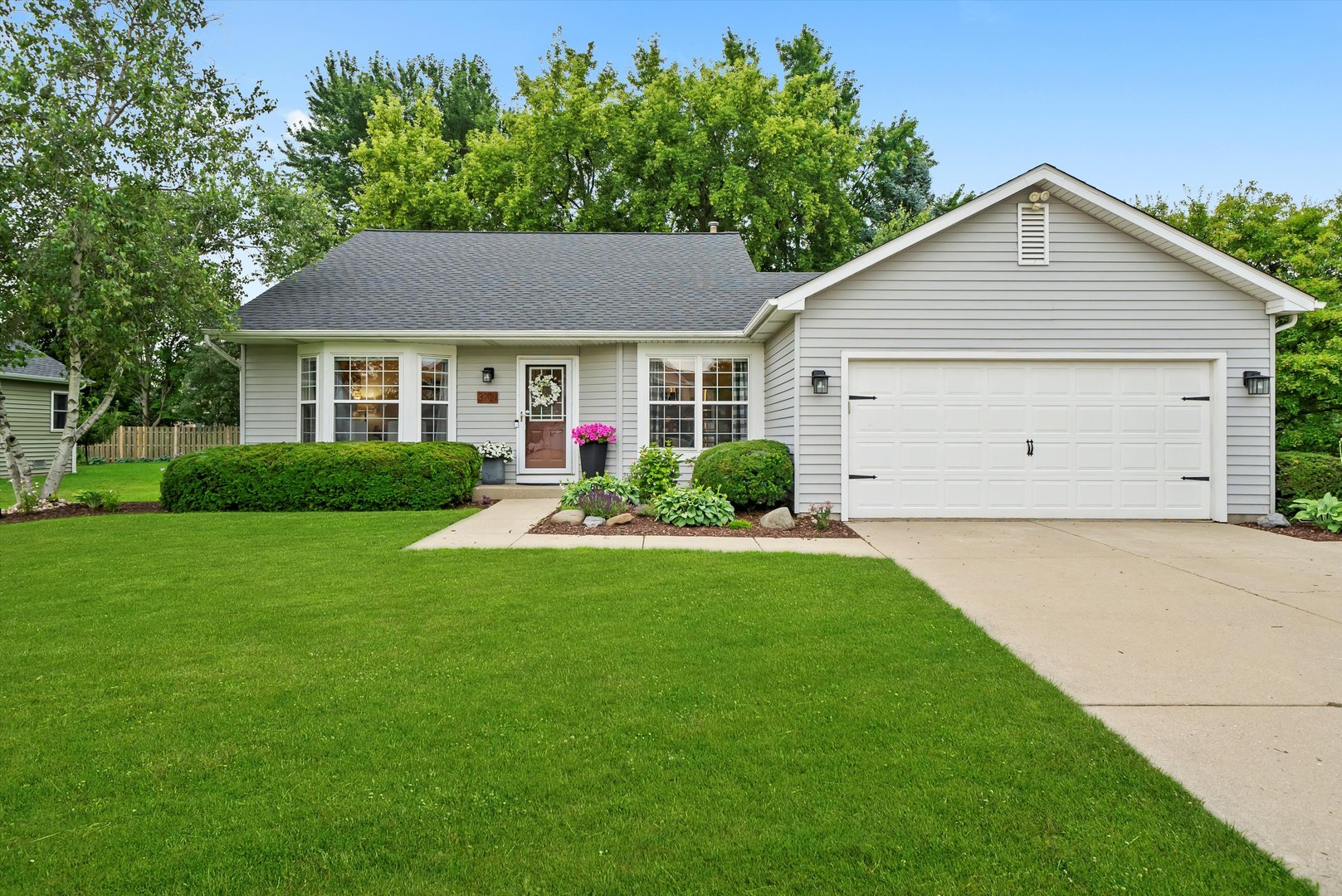 3721 Brighton Place, McHenry, IL 60050