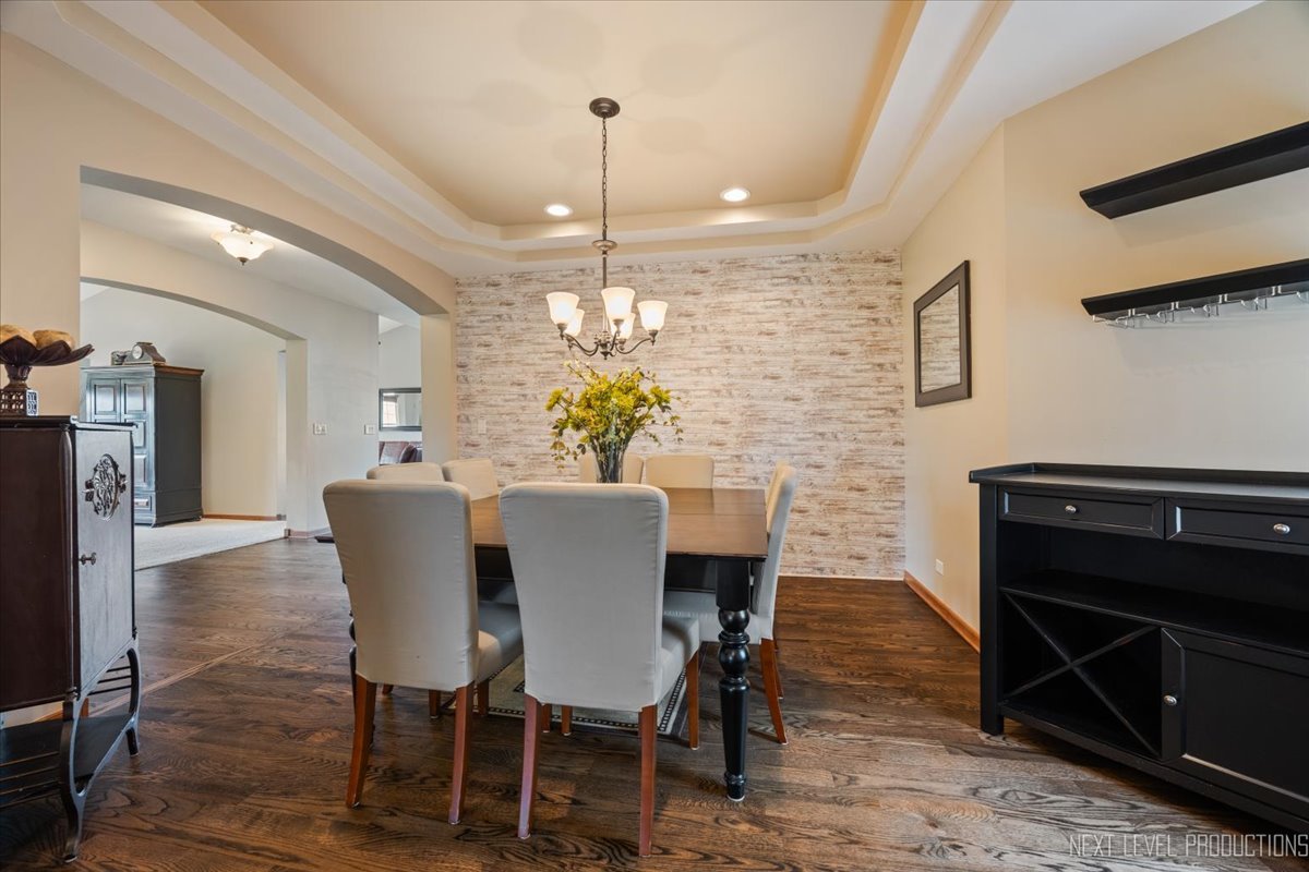 2095 Sandell Lane, North Aurora, IL 60542