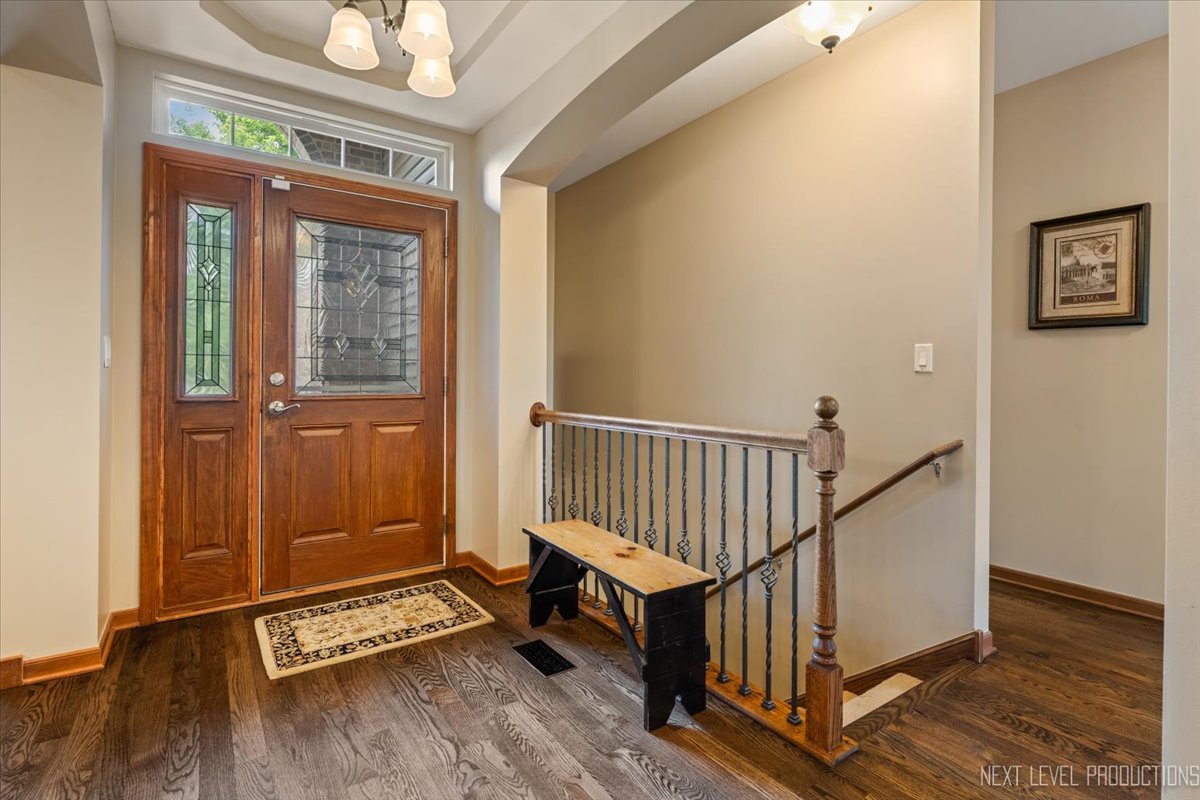 2095 Sandell Lane, North Aurora, IL 60542