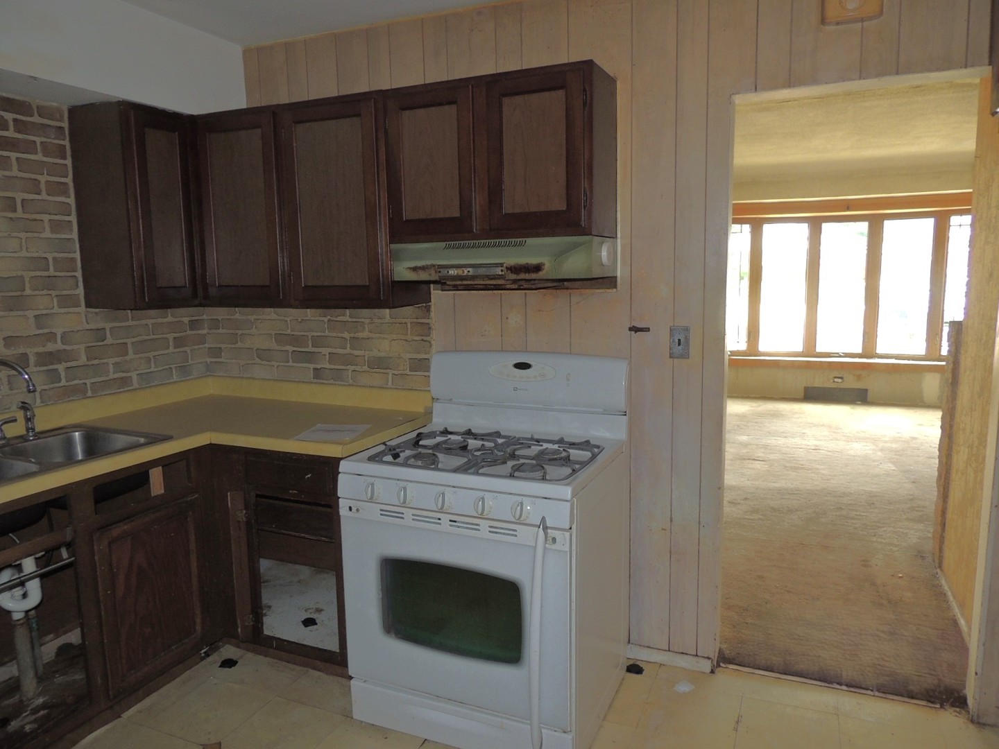 3 Park Road Court, Lombard, IL 60148