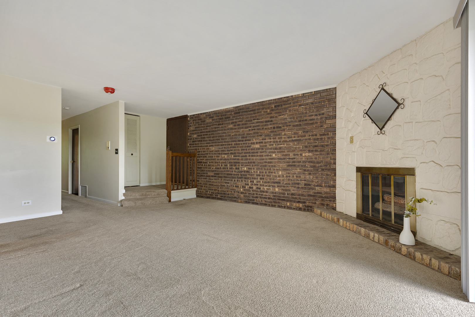 1313 Cass Lane #301, Westmont, IL 60559