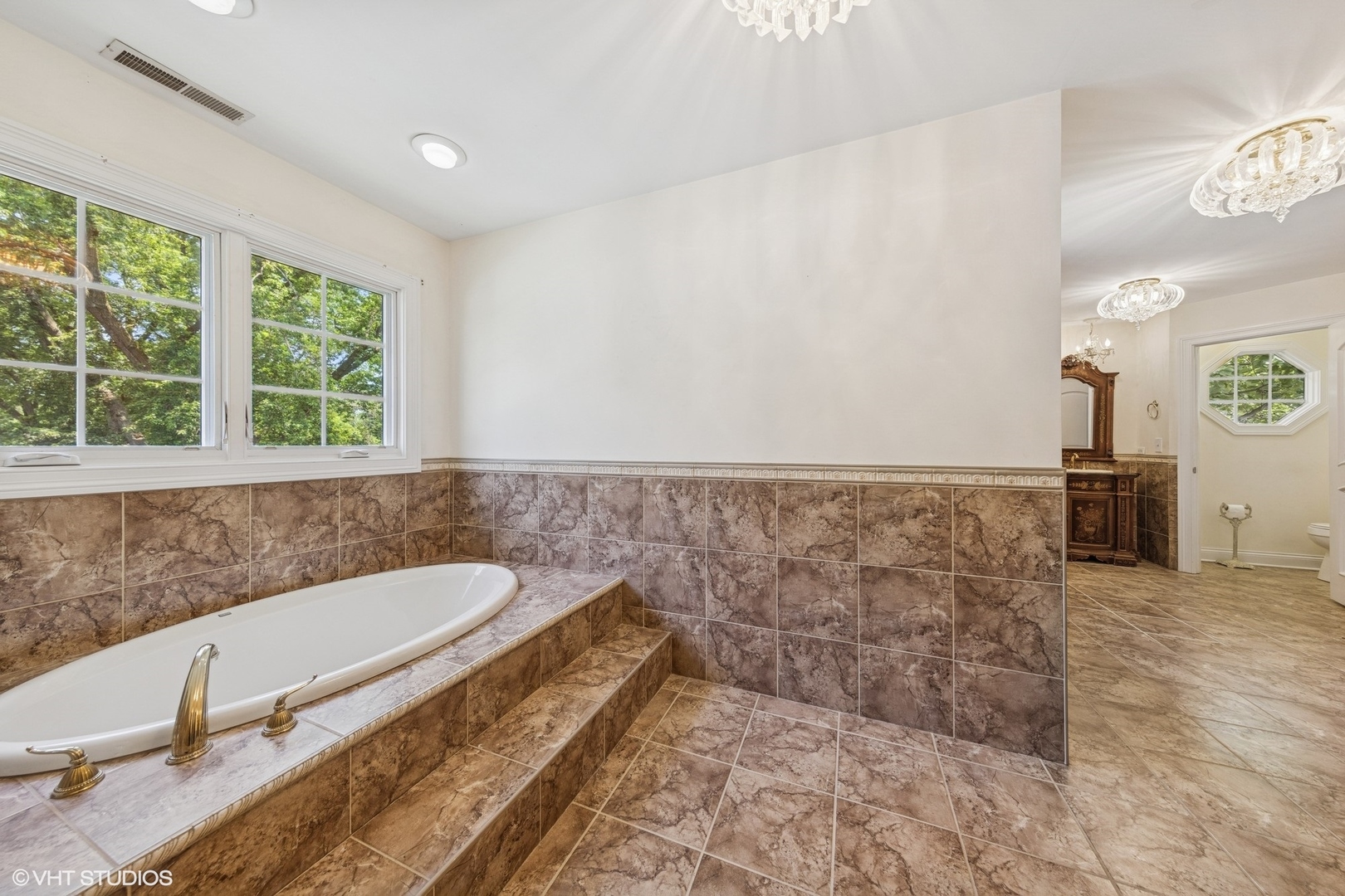 6001 Wolf Road, La Grange Highlands, IL 60525