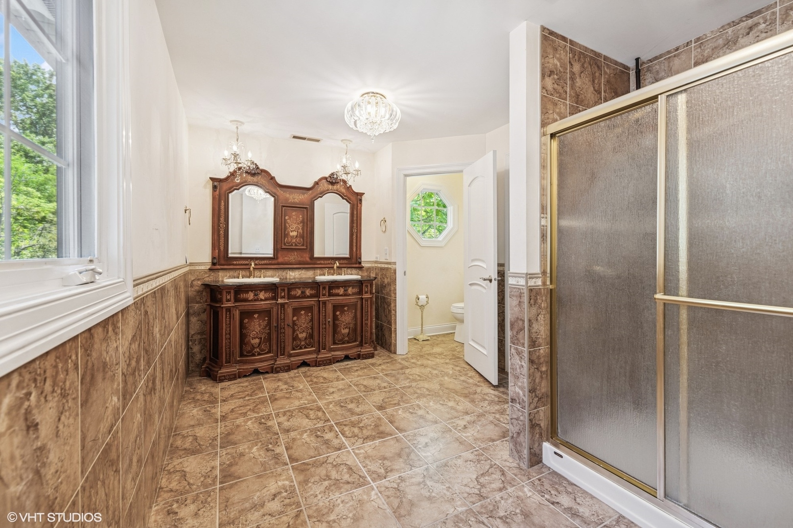 6001 Wolf Road, La Grange Highlands, IL 60525