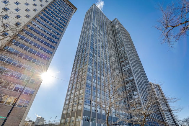 655 W Irving Park Road #1713, Chicago, IL 60613