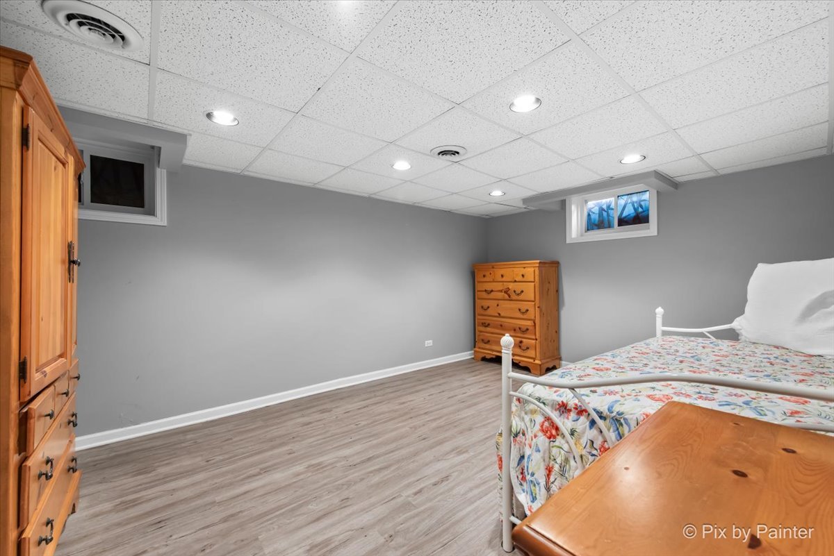 1131 CANDLENUT Drive, Naperville, IL 60540