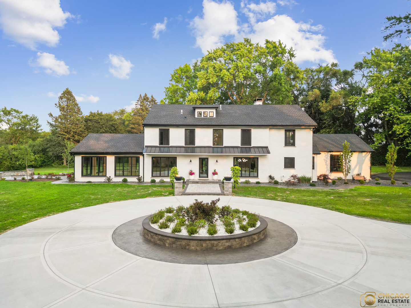 379 W County Line Road, Barrington Hills, IL 60010