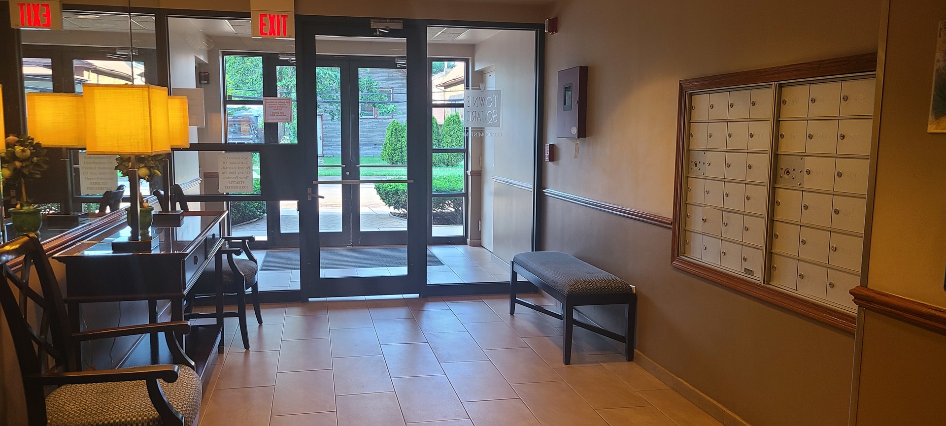 5005 Warren Street #202, Skokie, IL 60077