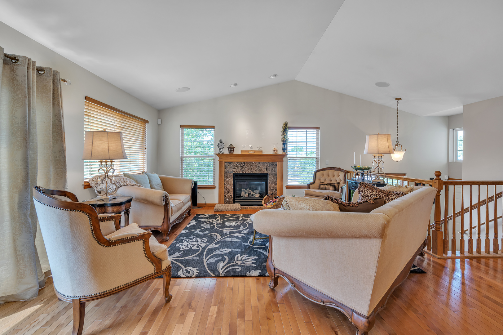 3003 SAGANASHKEE Lane #3003, Naperville, IL 60564