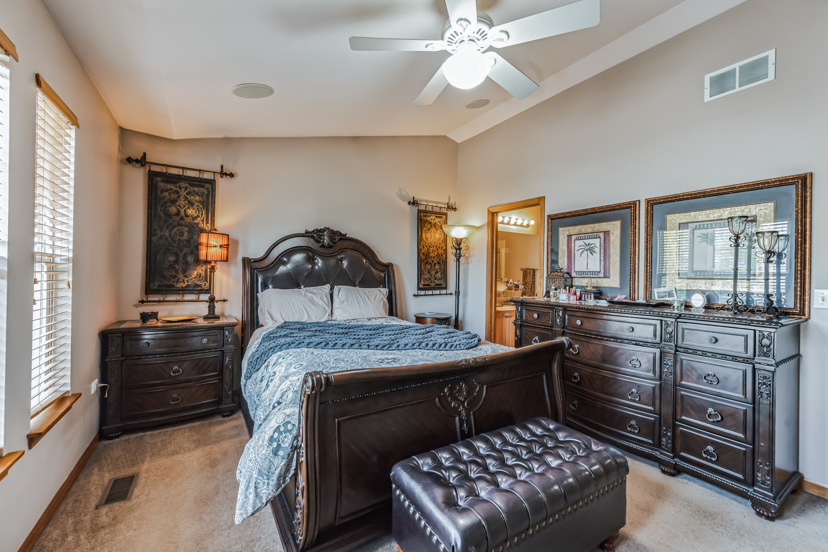 3003 SAGANASHKEE Lane #3003, Naperville, IL 60564
