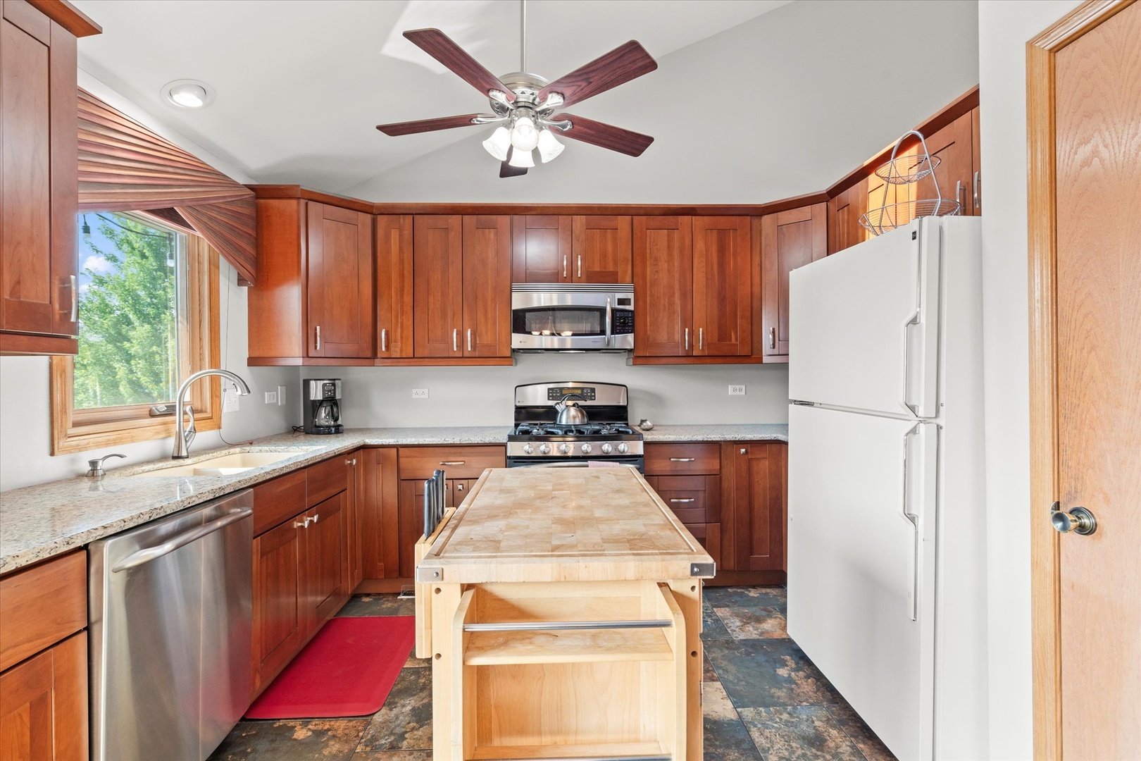 701 Downing Street, New Lenox, IL 60451