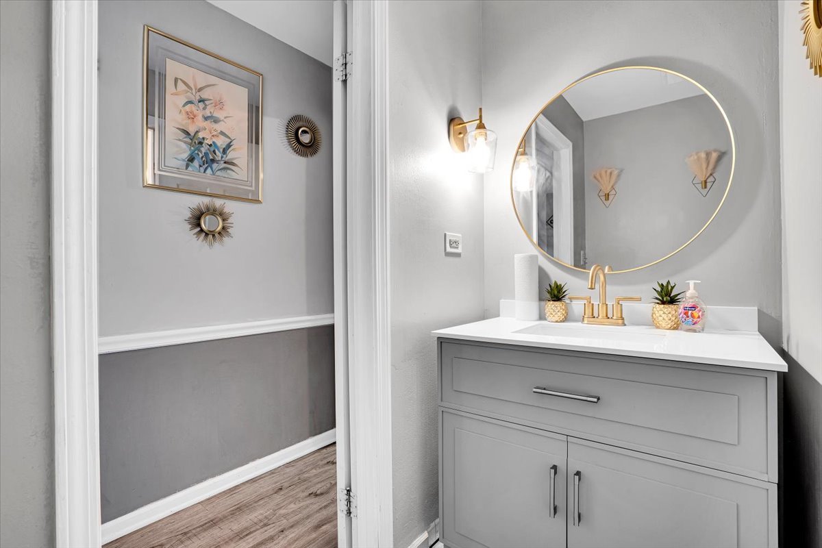 1734 Bishops Way, Mundelein, IL 60060