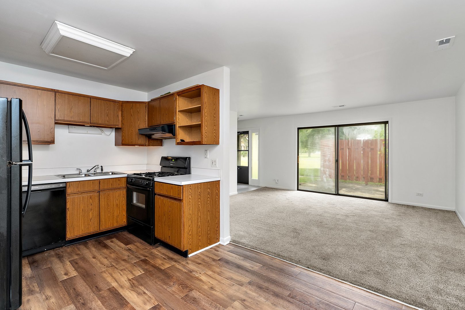 1555 Perry Court #C, Aurora, IL 60505