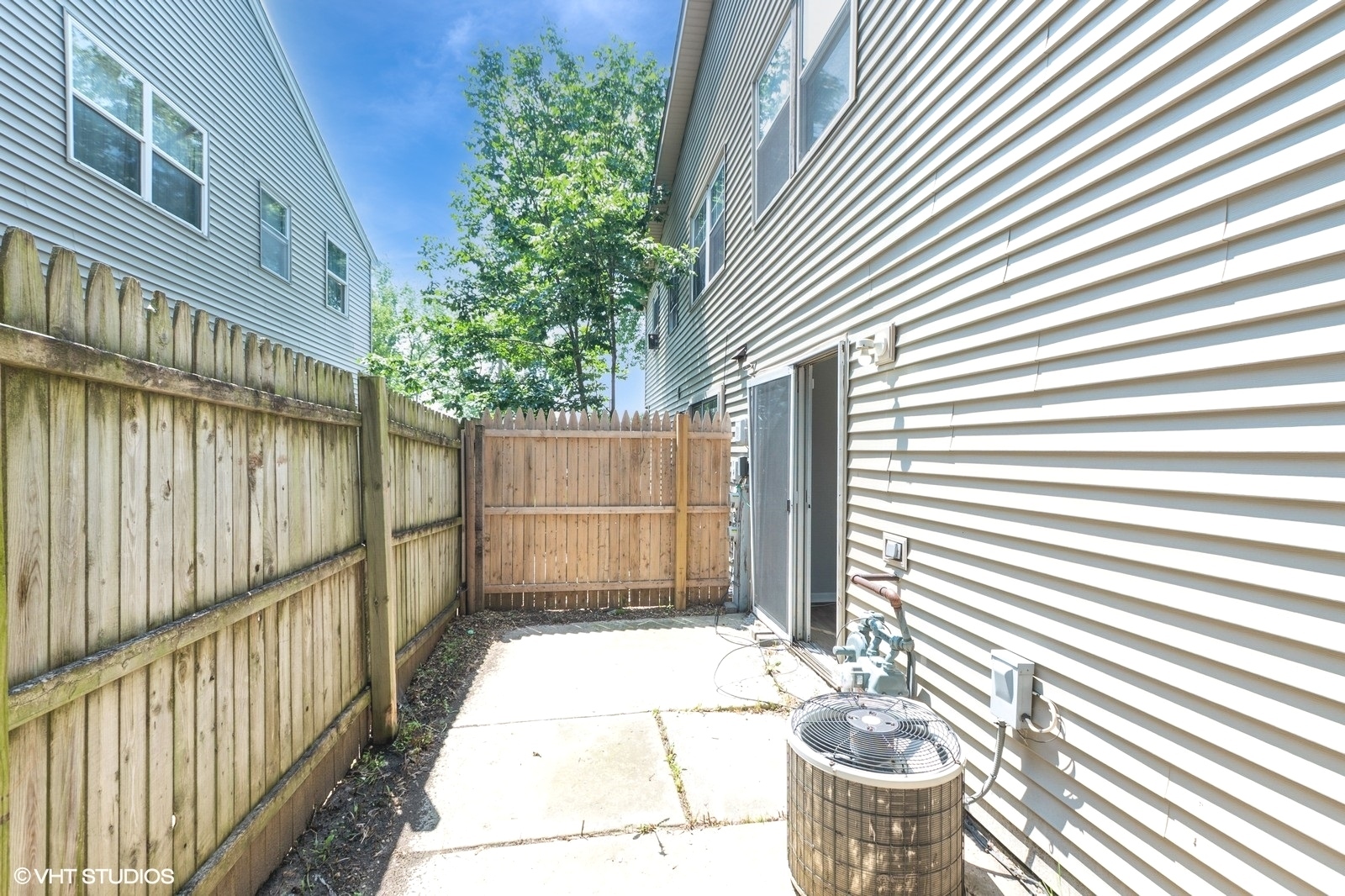 11 Fernwood Drive #I, Bolingbrook, IL 60440
