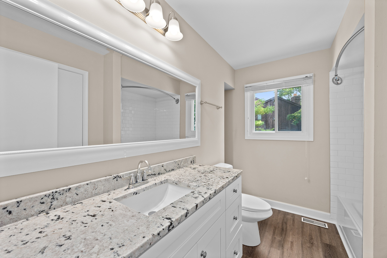 166 N Canyon Drive, Bolingbrook, IL 60490