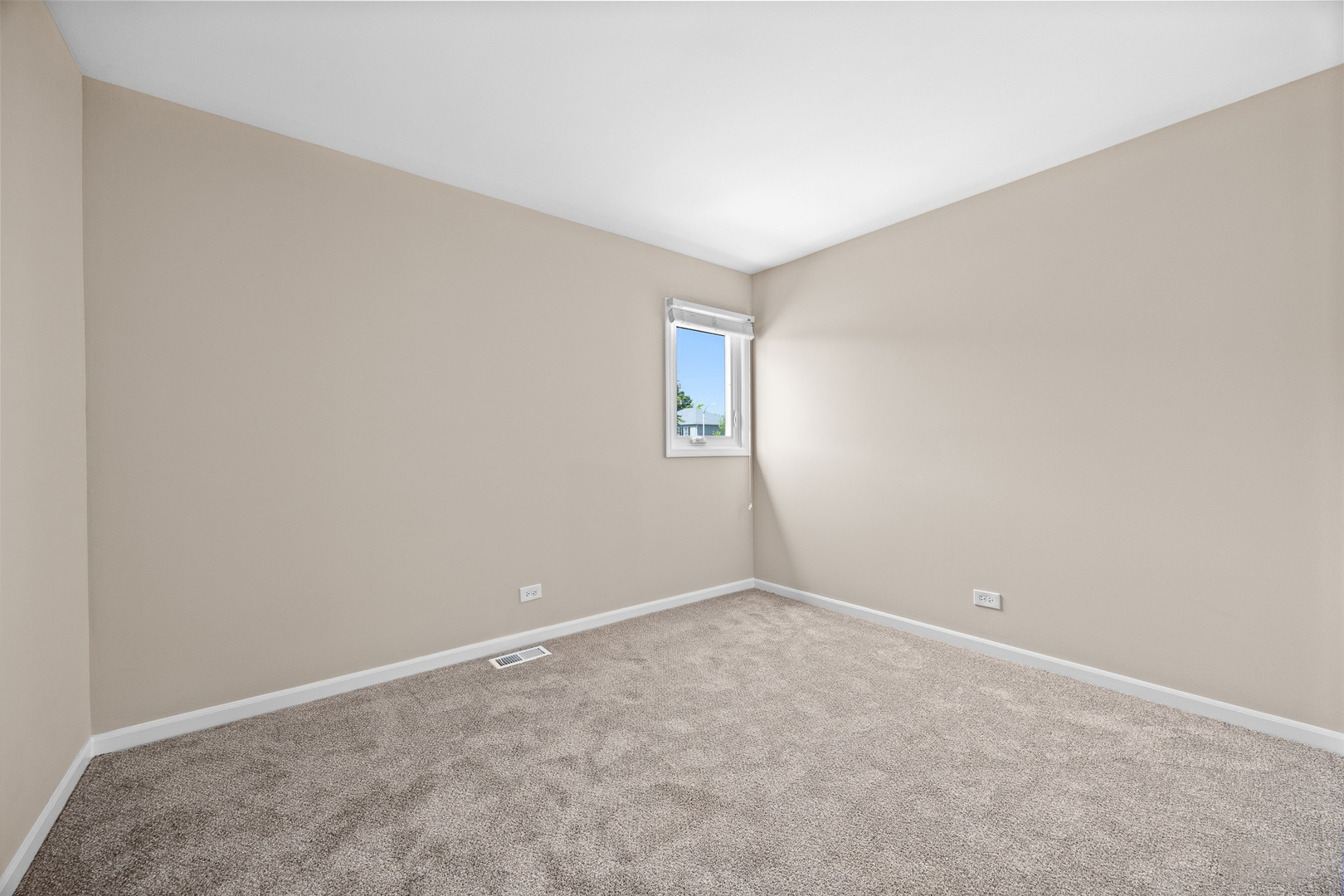 166 N Canyon Drive, Bolingbrook, IL 60490