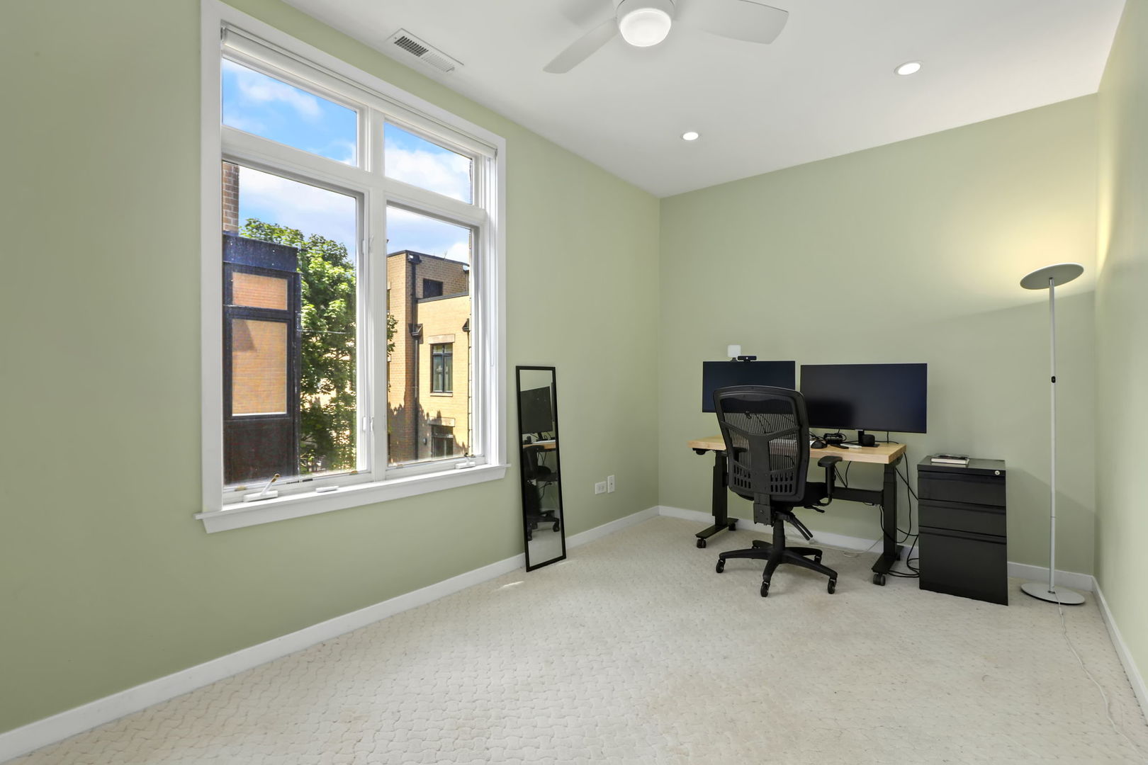 2754 N Paulina Street, Chicago, IL 60614