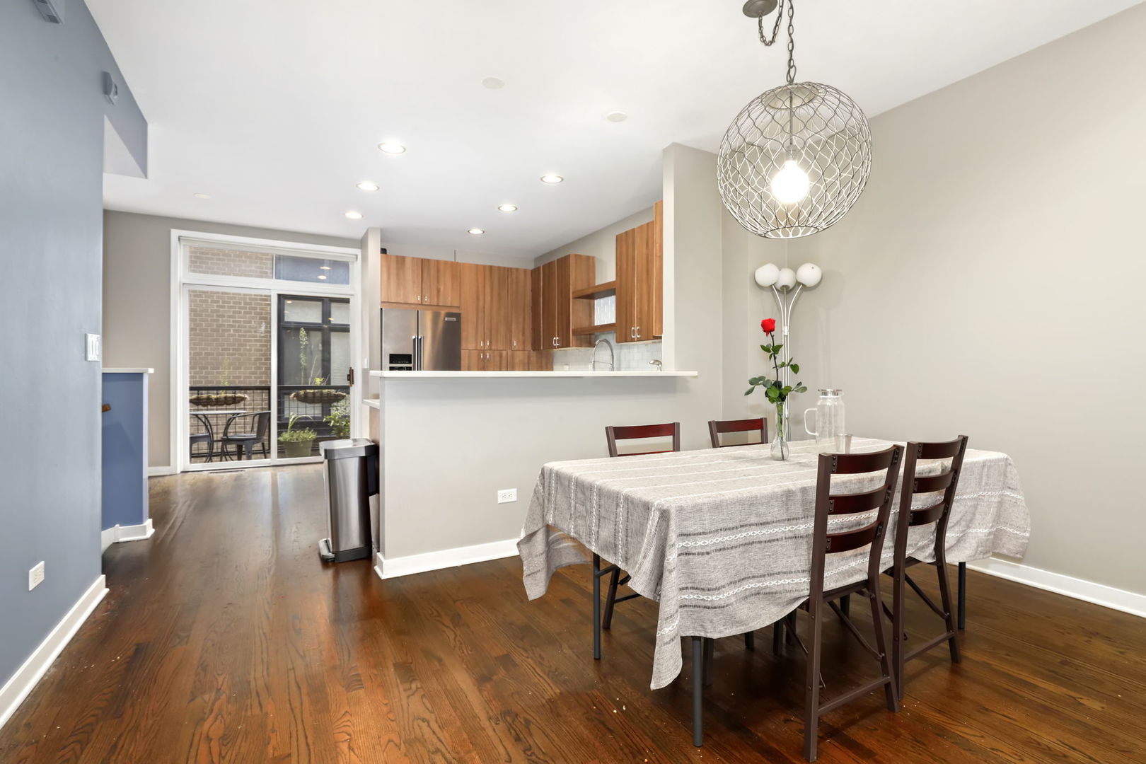 2754 N Paulina Street, Chicago, IL 60614