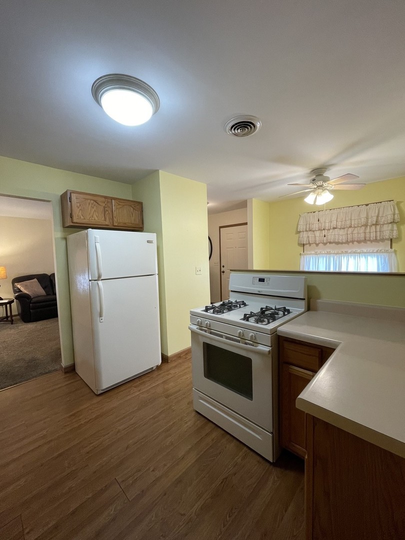 7019 Buckingham Circle, Woodridge, IL 60517