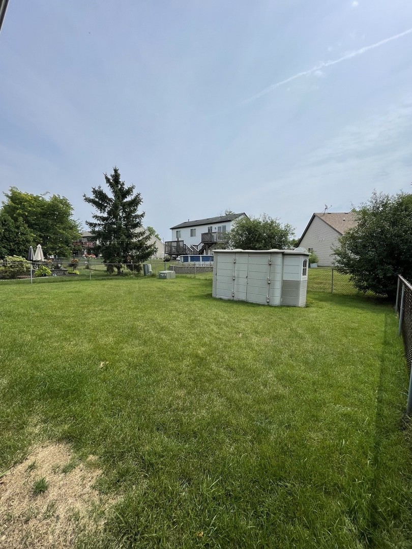 7019 Buckingham Circle, Woodridge, IL 60517
