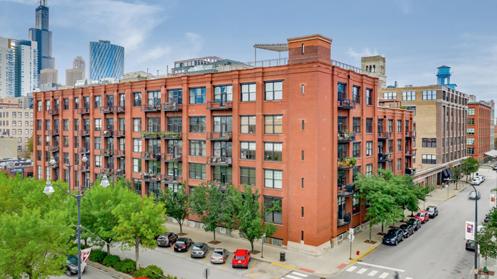 1000 W Washington Boulevard #332, Chicago, IL 60607