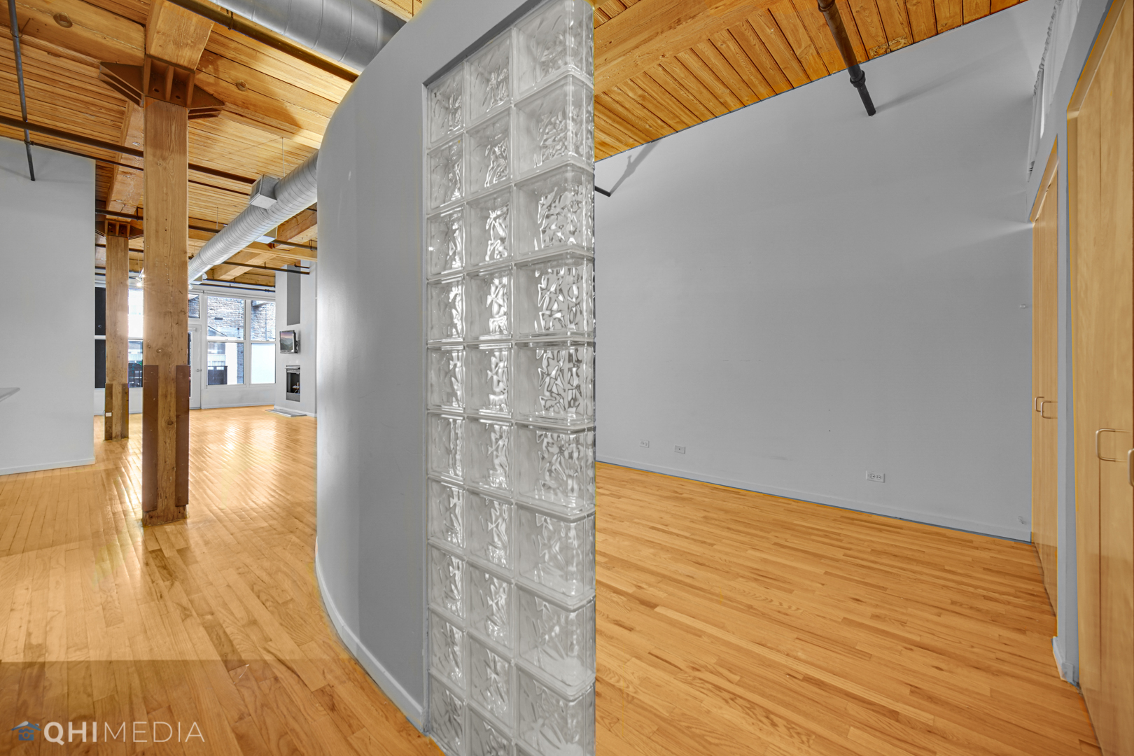 1000 W Washington Boulevard #332, Chicago, IL 60607