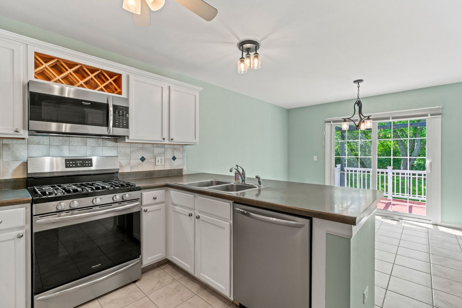 26283 W Vista Court, Ingleside, IL 60041
