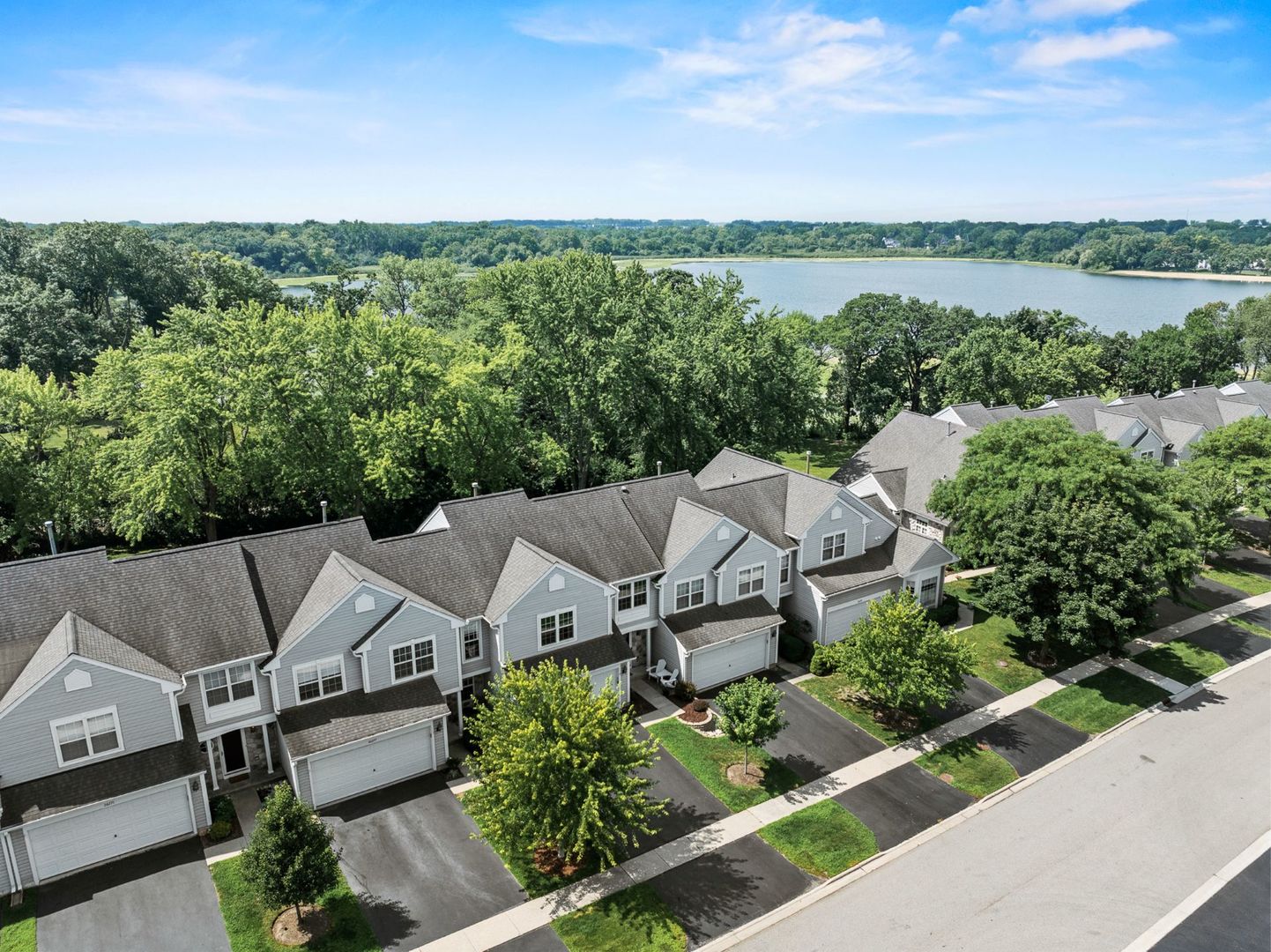 26283 W Vista Court, Ingleside, IL 60041