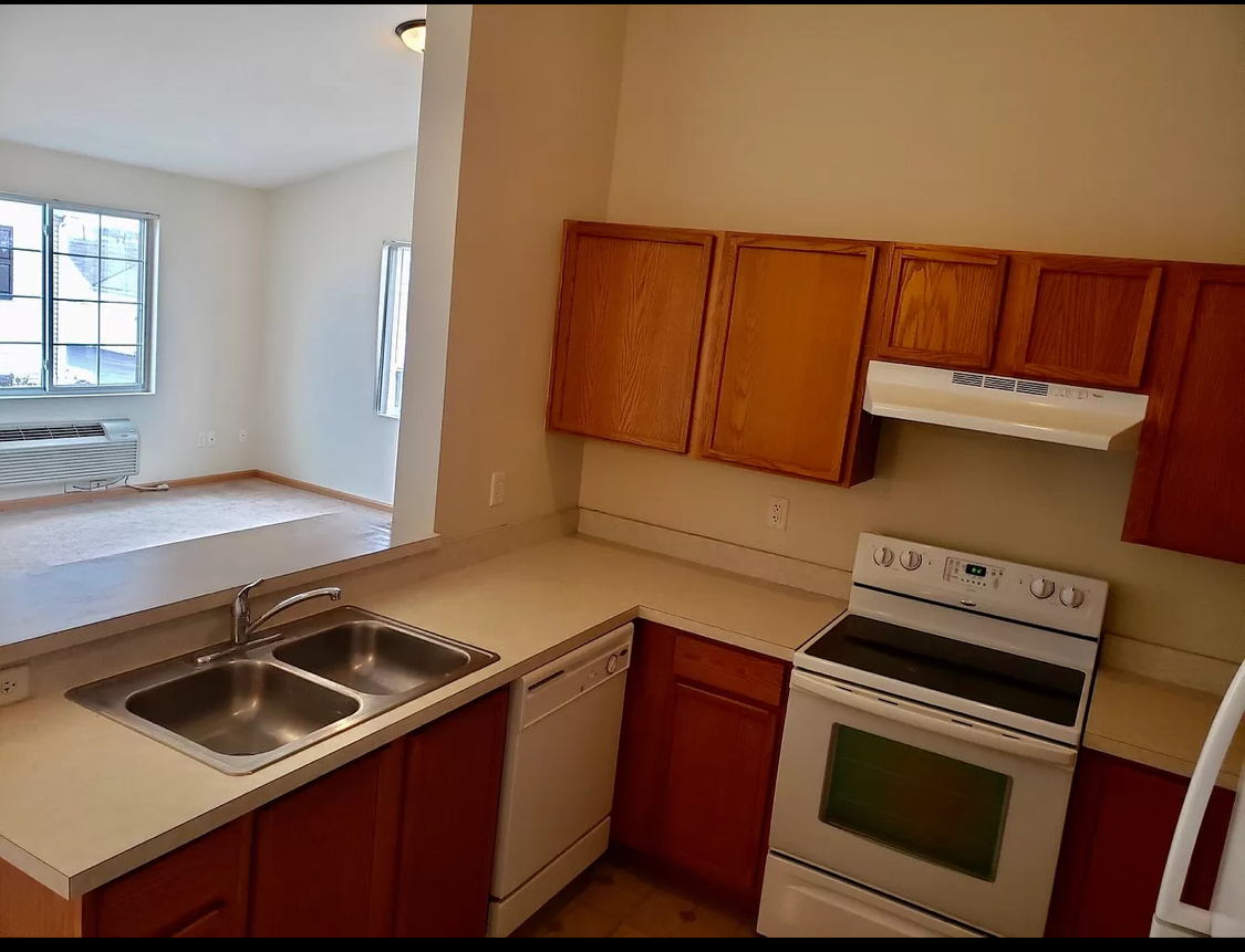 148 Bertram Drive #L, Yorkville, IL 60560