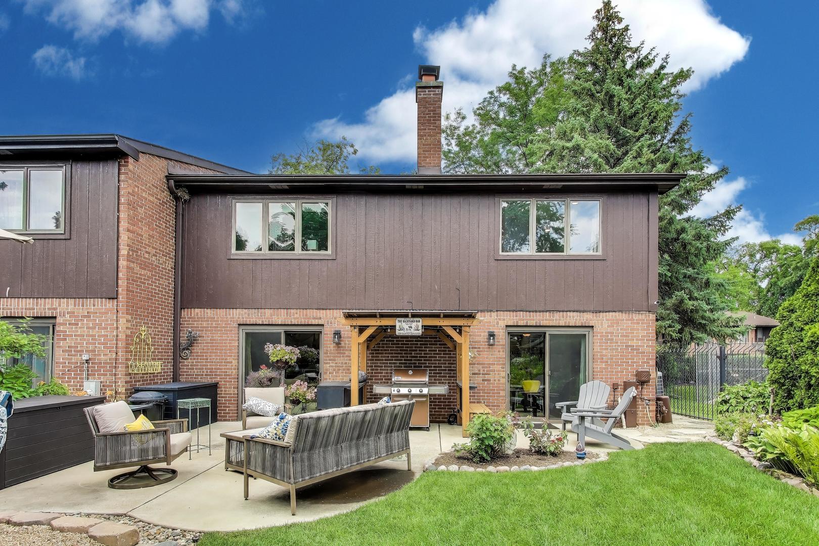 285 Boardwalk Place, Park Ridge, IL 60068