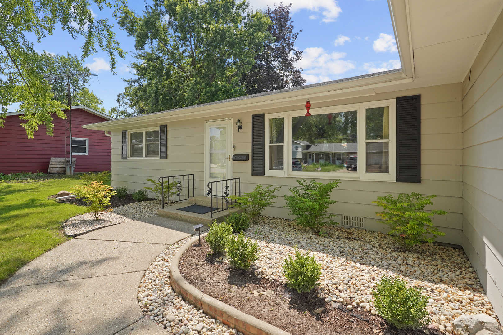 582 Phillips Circle, Antioch, IL 60002