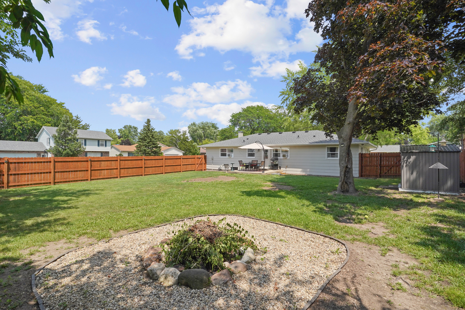 582 Phillips Circle, Antioch, IL 60002