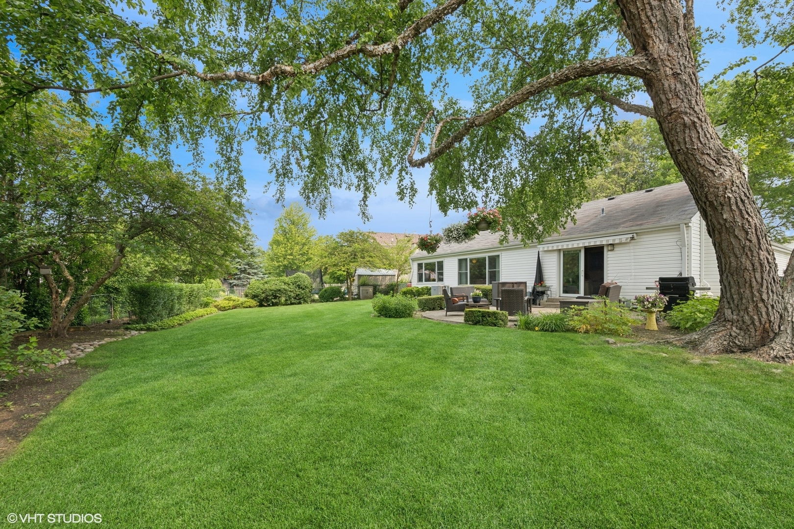 449 Caren Drive, Buffalo Grove, IL 60089