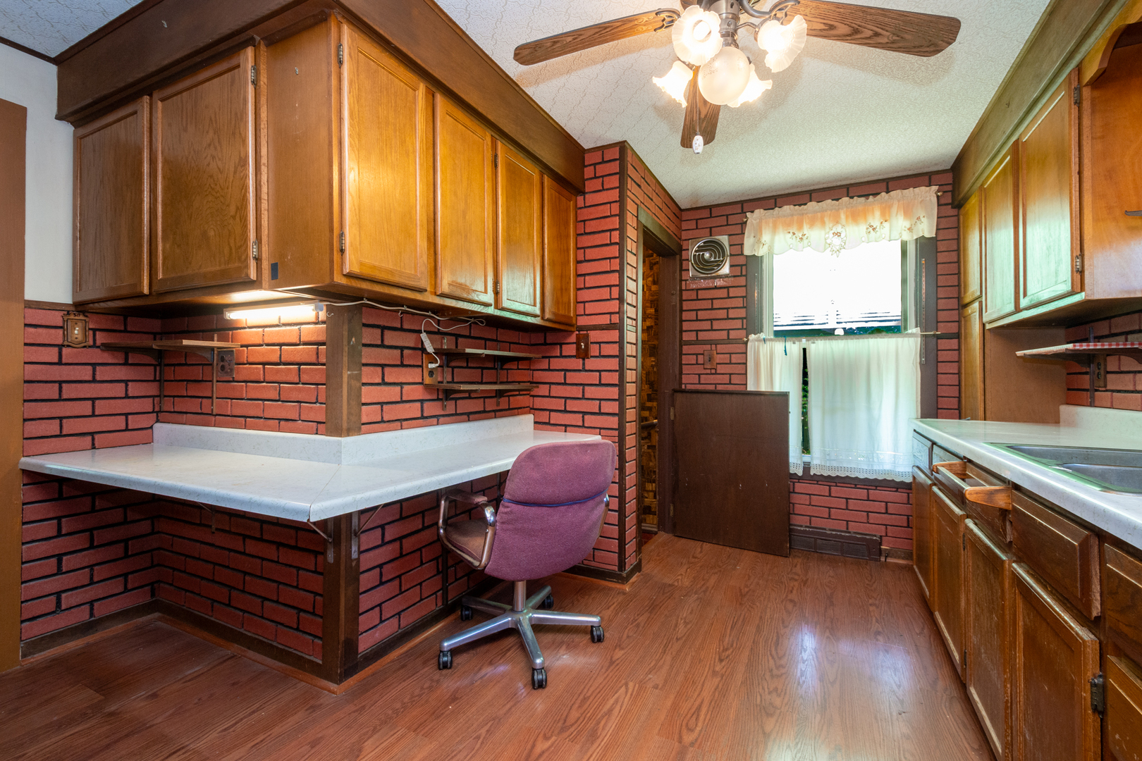 40484 N Deep Lake Road, Antioch, IL 60002