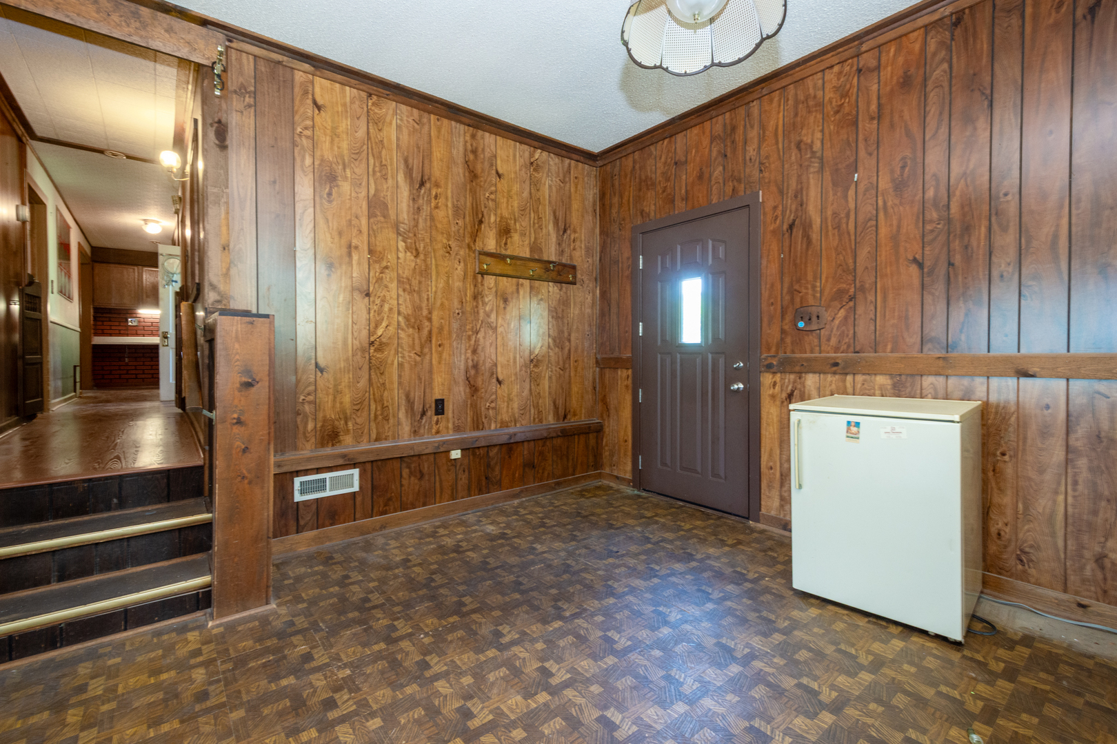 40484 N Deep Lake Road, Antioch, IL 60002