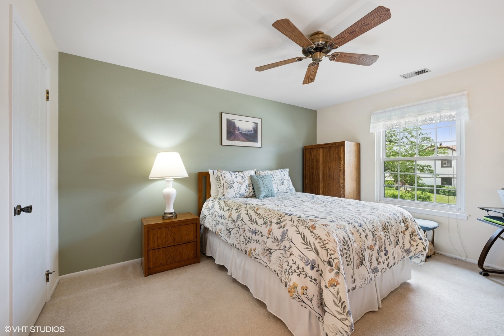 1538 Heather Court #B2, Wheeling, IL 60090