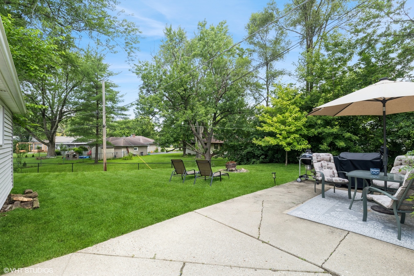 24 Johnathan Road, Lake Zurich, IL 60047